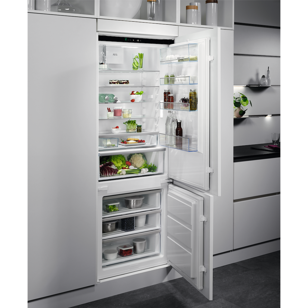 AEG NSC7G752ES Built-In Fridge Freezer